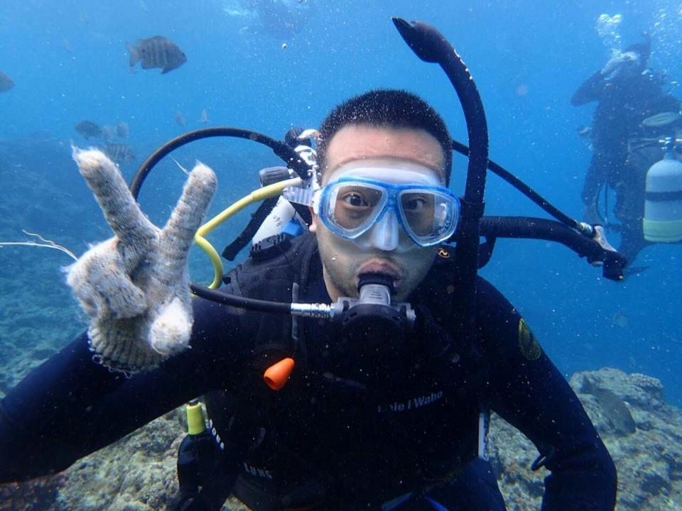 琳娜整理房间