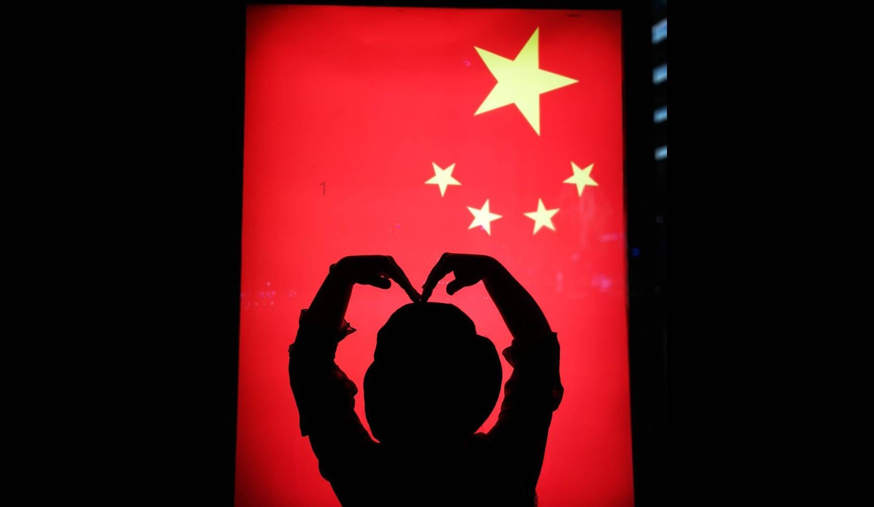 解决问题，尽在穿高跟鞋走路有什么技巧吗?